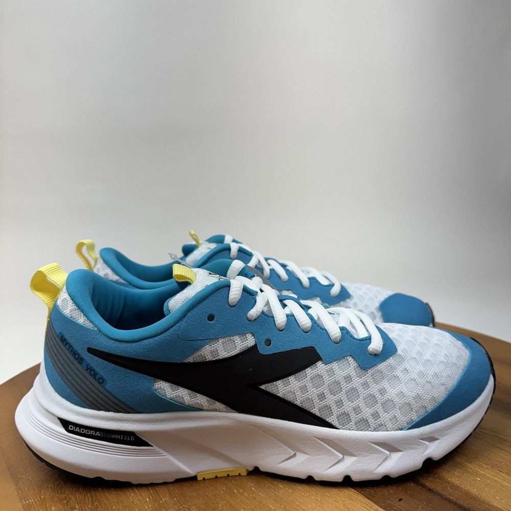 New Womens Diadora Mythos Blushield Volo Scuba Blue Athletic Sneakers Size 7 M